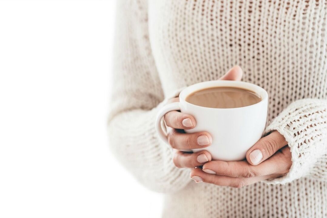 Ein Glas mit Kaffeesch Cheto für Gewichtsverlust
